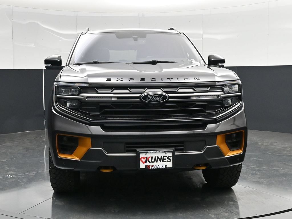 Used 2025 Ford Expedition Tremor AWD/4WD image 5