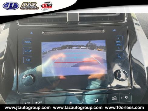 Used 2019 Toyota Prius L Eco FWD image 19