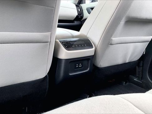 Certified 2022 Nissan Pathfinder SV image 34