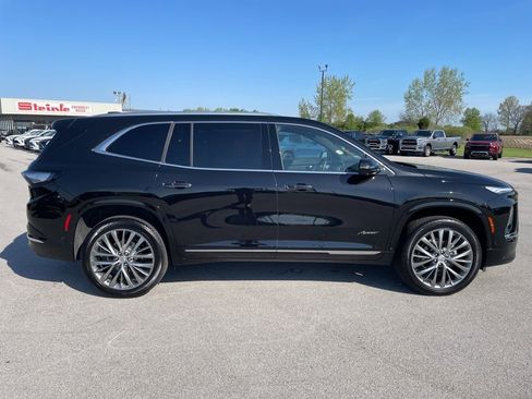 Used 2025 Buick Enclave Avenir w/ Super Cruise Package AWD/4WD image 8