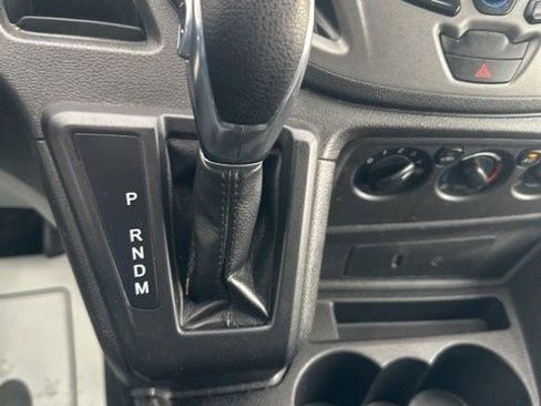 Used 2018 Ford Transit 150 XL image 18