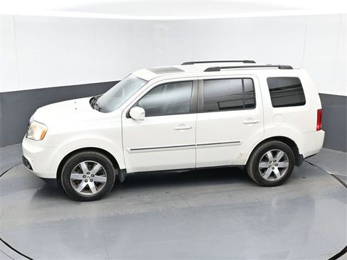 Used 2013 Honda Pilot Touring image 17