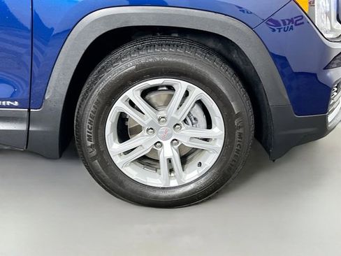 Used 2023 GMC Terrain SLE w/ Driver Convenience Package image 36