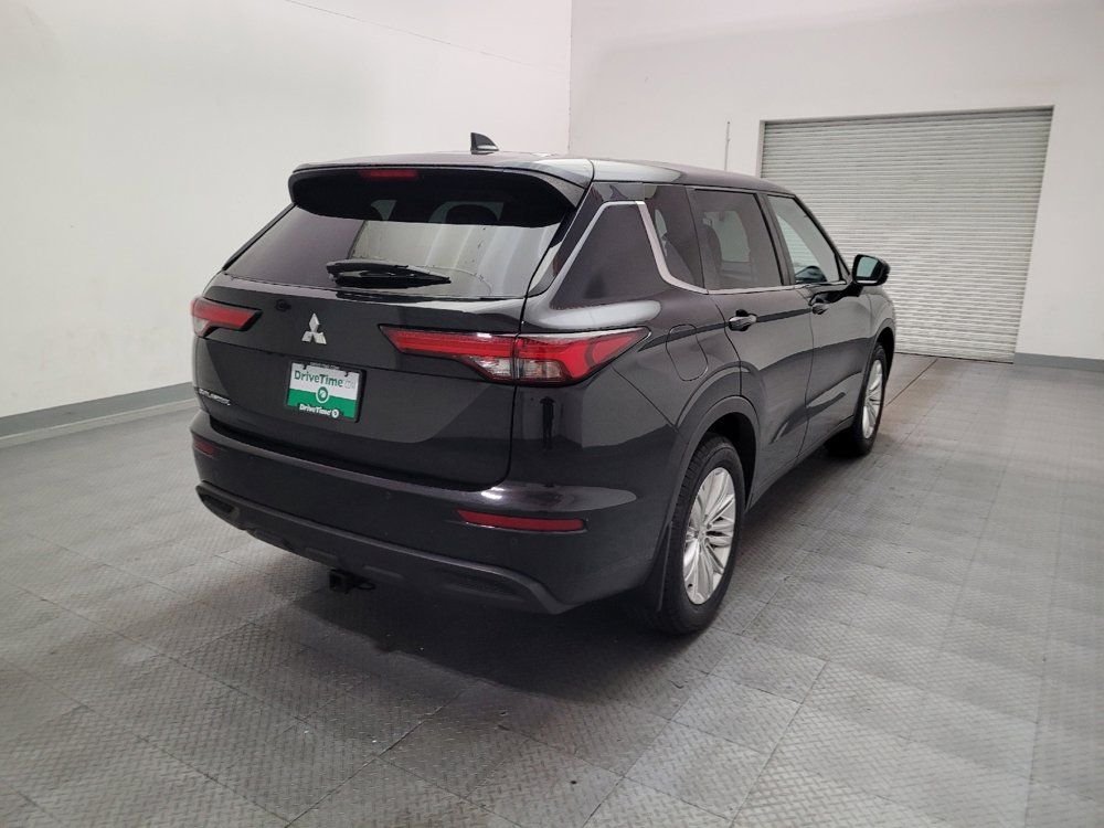 Used 2022 Mitsubishi Outlander ES AWD/4WD image 9