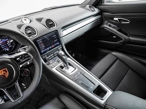 Certified 2025 Porsche 718 Cayman RWD image 16