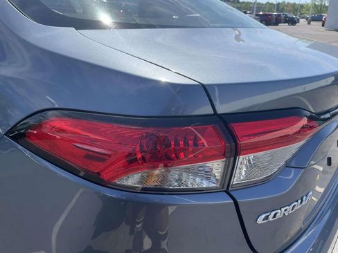 Used 2025 Toyota Corolla LE image 31
