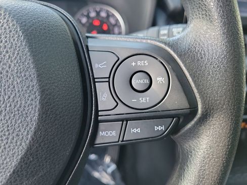 Used 2021 Toyota RAV4 XLE image 26