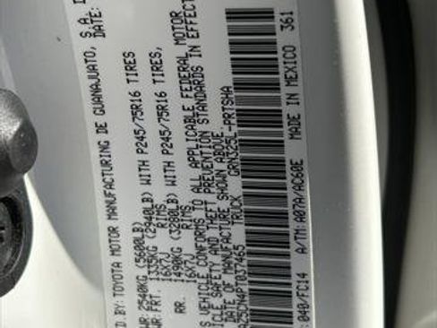 Certified 2023 Toyota Tacoma SR5 image 31