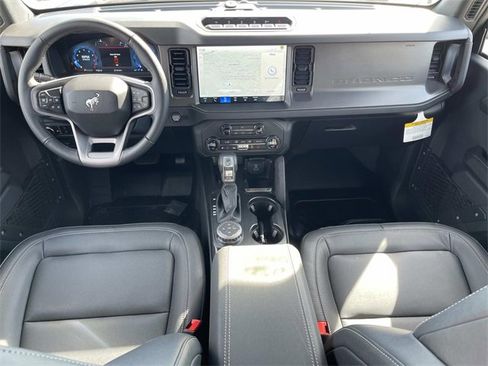 New 2025 Ford Bronco Badlands image 14