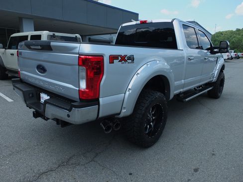 Used 2019 Ford F250 Lariat w/ Chrome Package AWD/4WD image 3