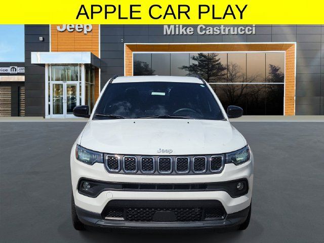 Certified 2023 Jeep Compass Latitude AWD/4WD image 2