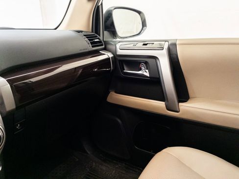 Used 2023 Toyota 4Runner Limited image 32