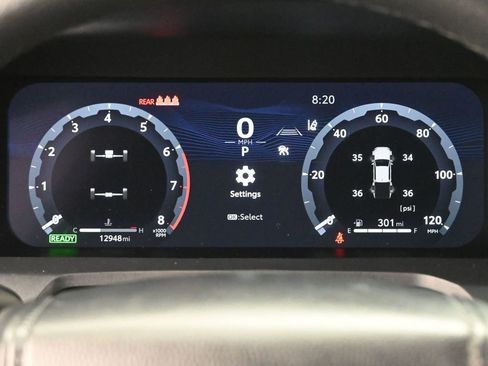 Used 2025 Toyota Tacoma TRD Sport AWD/4WD image 8