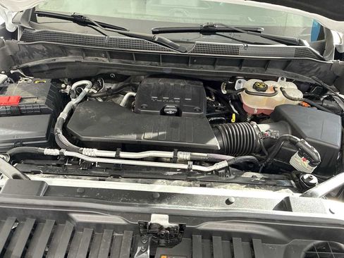 Used 2022 Chevrolet Silverado 1500 Custom image 17