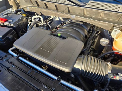 Used 2022 Chevrolet Silverado 1500 RST image 16