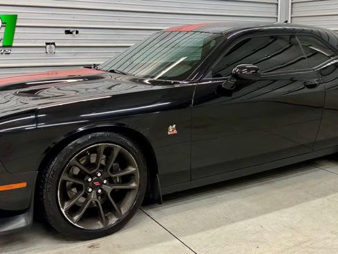 Used 2021 Dodge Challenger R/T Scat Pack RWD image 1