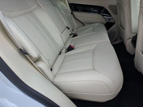 New 2026 Land Rover Range Rover SE AWD/4WD image 17