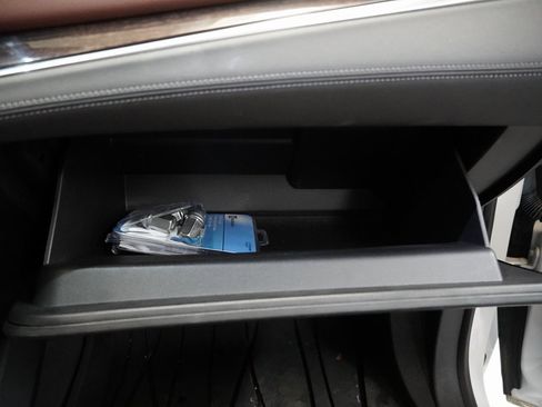 Used 2018 Buick Enclave Avenir w/ Avenir Technology Package image 39