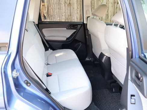 Used 2018 Subaru Forester 2.5i AWD/4WD image 20