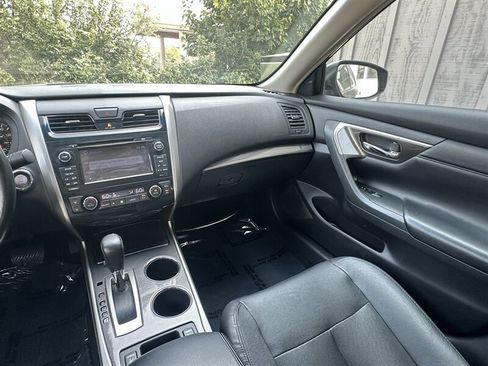 Used 2013 Nissan Altima 2.5 SL w/ Technology Pkg FWD image 44