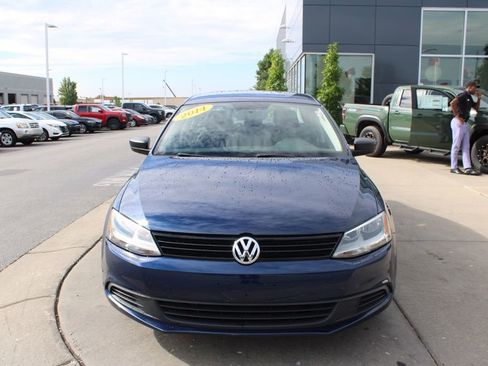 Used 2014 Volkswagen Jetta S image 2