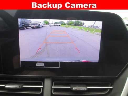 Used 2025 Chevrolet Trax LS w/ LS Convenience Package FWD image 16