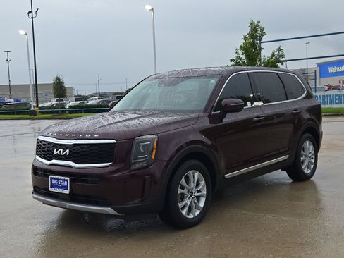 Used 2022 Kia Telluride LX FWD image 8