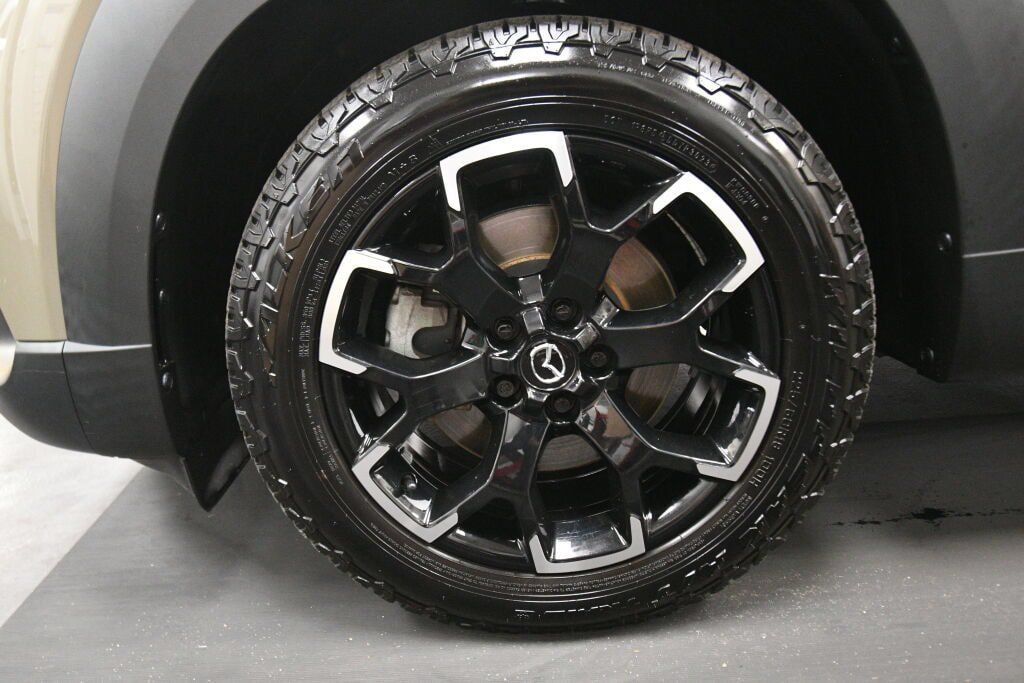 Used 2023 MAZDA CX-50 Meridian Edition AWD/4WD image 34