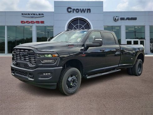 New 2026 RAM 3500 Tradesman image 2