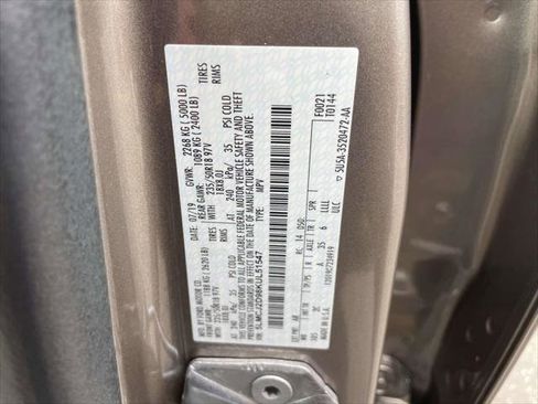 Used 2019 Lincoln MKC Select w/ Select Plus Package image 10