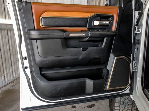 Used 2022 RAM 3500 Limited AWD/4WD image 45