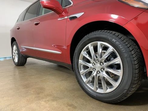 Used 2021 Buick Enclave Premium w/ Sun and Sites Package image 6