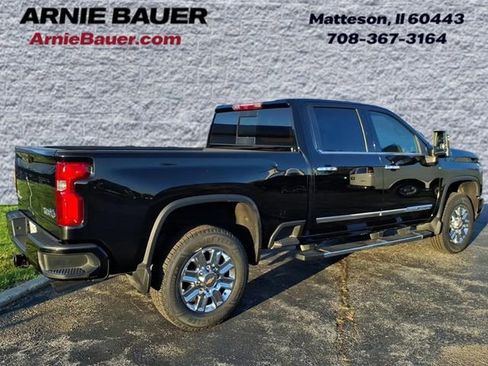 Used 2024 Chevrolet Silverado 2500 High Country w/ Technology Package image 7