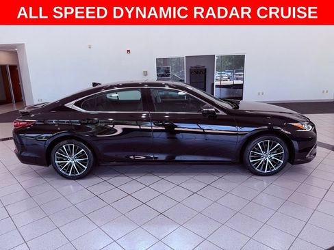 Certified 2024 Lexus ES 350 w/ Premium Package FWD image 8