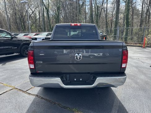 Used 2022 RAM 1500 Classic SLT image 8