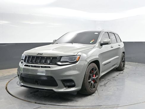 Used 2019 Jeep Grand Cherokee SRT w/ Trailer Tow Group IV AWD/4WD image 5