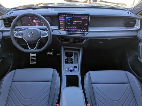 New 2026 Volkswagen Tiguan SE R-Line image 16