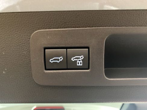 Used 2024 Lexus LX 600 F Sport image 28