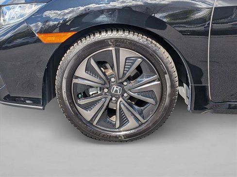Used 2019 Honda Civic EX image 10
