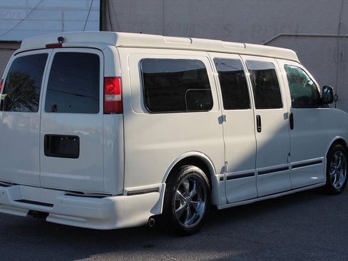 Used 2006 Chevrolet Express 1500 RWD image 8