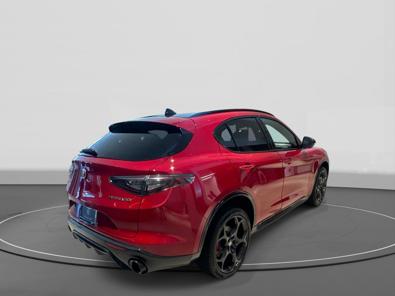Used 2026 Alfa Romeo Stelvio Sprint w/ Convenience Package AWD/4WD image 5