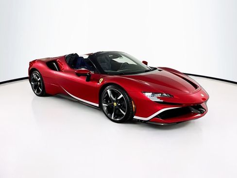 Used 2025 Ferrari SF90 Spider AWD/4WD image 3