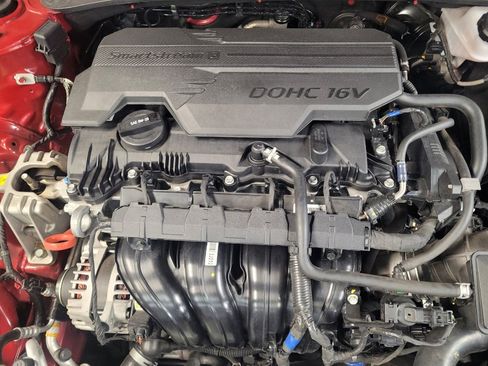 Used 2024 Hyundai Elantra SEL FWD image 30