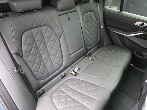 Used 2025 BMW X5 sDrive40i w/ Premium Package RWD image 26