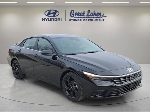 New 2026 Hyundai Elantra SEL Sport Premium w/ Cargo Package FWD image 7