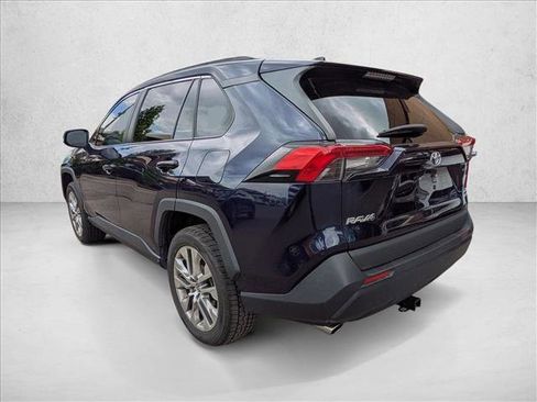 Used 2021 Toyota RAV4 XLE Premium AWD/4WD image 7