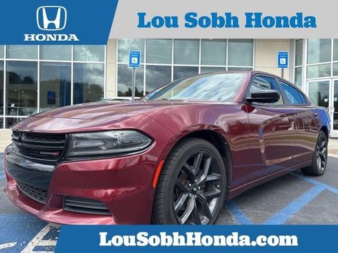 Used 2019 Dodge Charger SXT w/ Plus Group RWD image 1