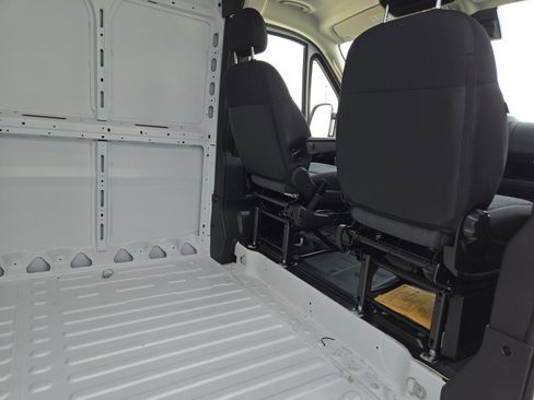 New 2026 RAM ProMaster 2500 w/ Convenience Group image 19