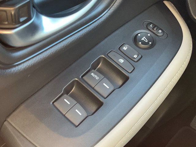 Used 2026 Honda HR-V LX image 32