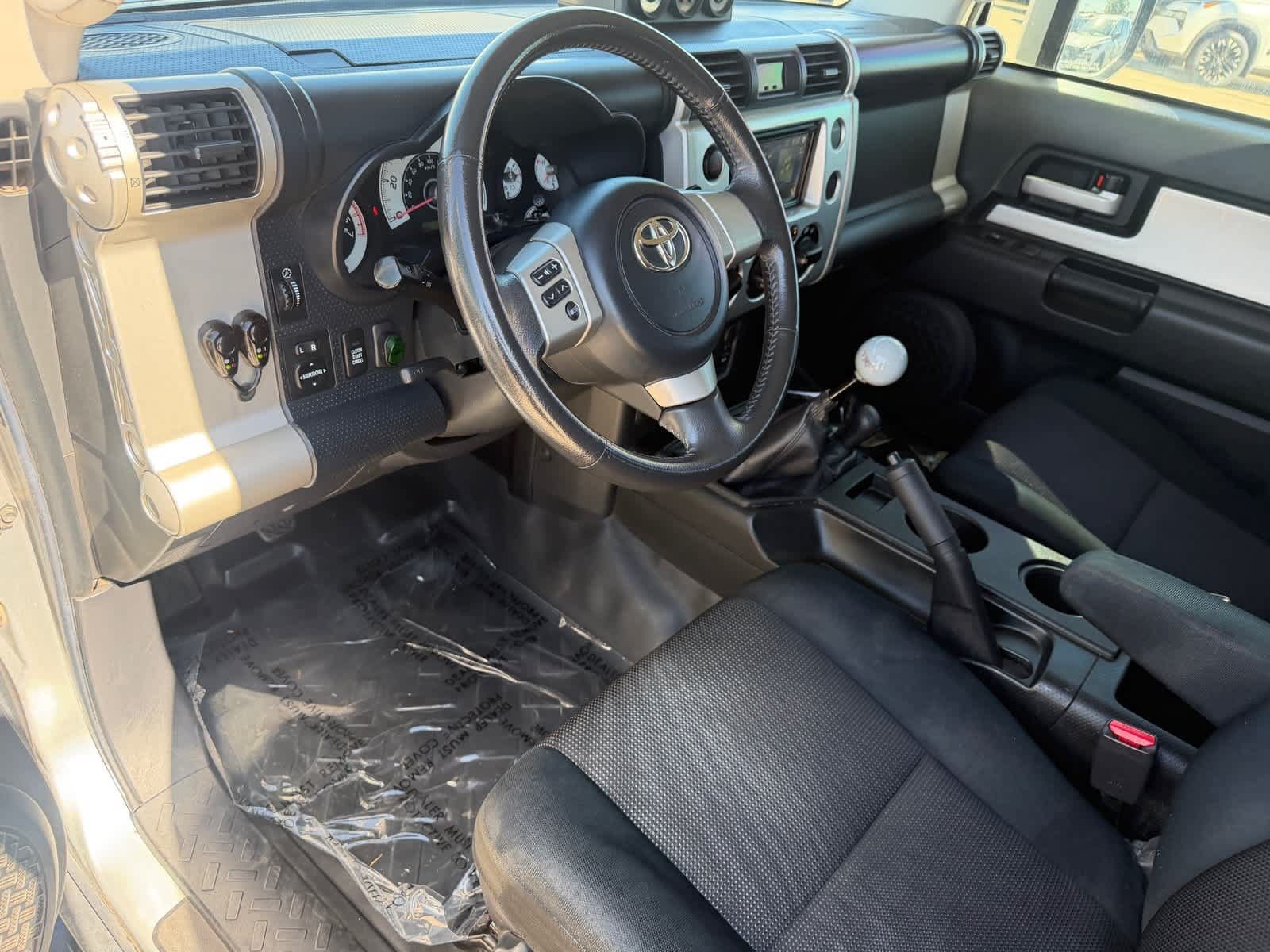 Used 2007 Toyota FJ Cruiser 4WD w/ Upgrade Pkg 2 image 12
